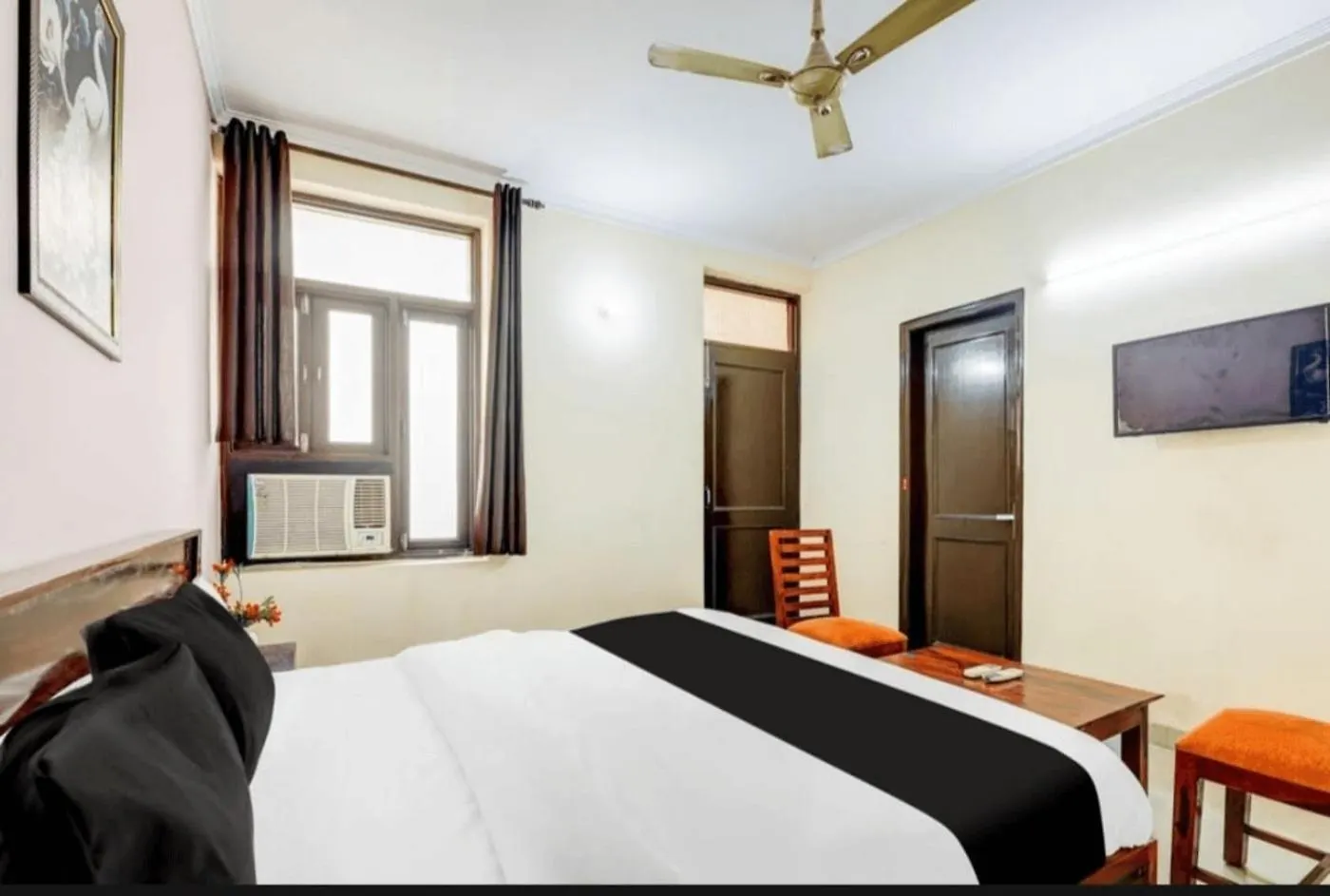 Hotel Neon Tower New Delhi